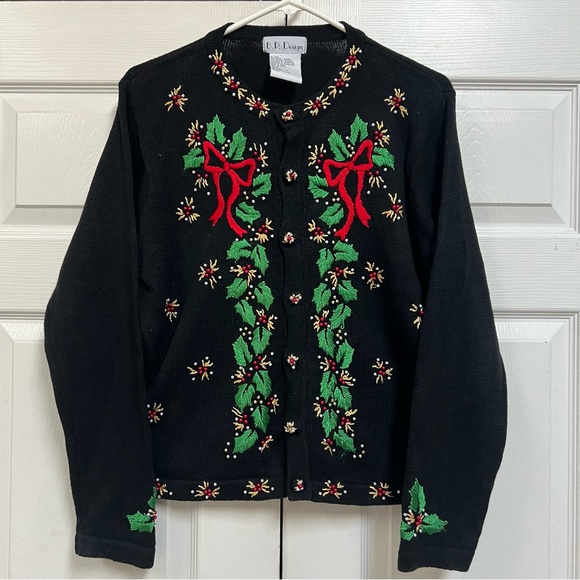 Christmas Sweater Embroidered Cardigan Size Medium Cotton Blend Black Red Green - Picture 10 of 11